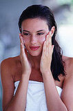 How to give a facial massage at home – quick and easy beauty tips from BellaSugar UK 2008-08-01 01:00:00